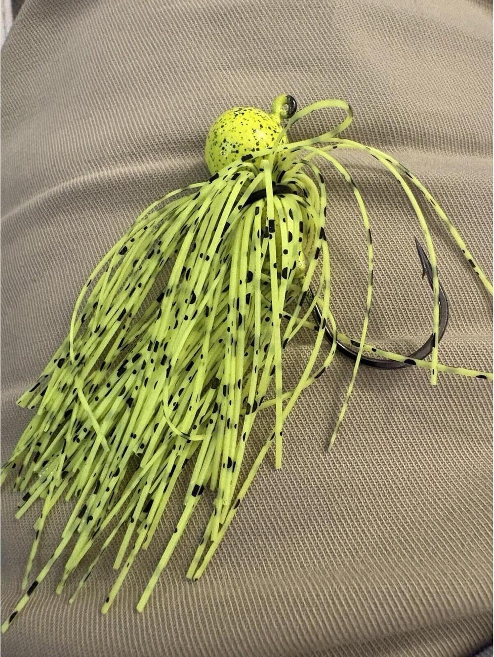 End Game Tackle Skirted Jig 1/2oz 5in EG-12G 3pack